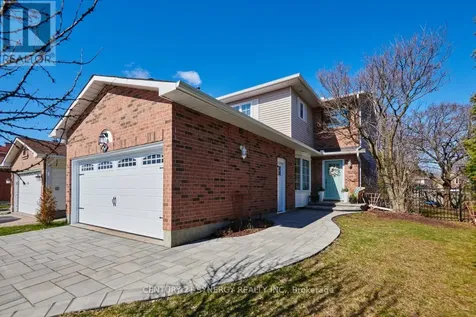25 Waterton Crescent Ottawa ON K2M 1Y8