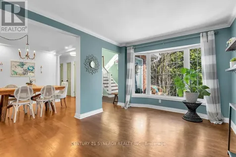 25 Waterton Crescent Ottawa ON K2M 1Y8