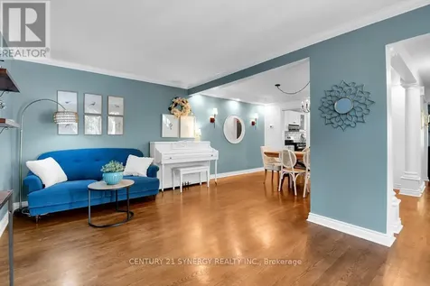 25 Waterton Crescent Ottawa ON K2M 1Y8