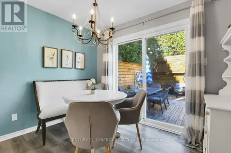 25 Waterton Crescent Ottawa ON K2M 1Y8