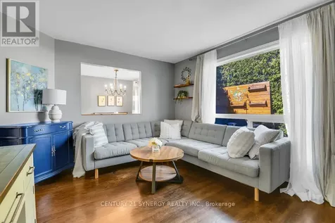 25 Waterton Crescent Ottawa ON K2M 1Y8