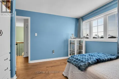 25 Waterton Crescent Ottawa ON K2M 1Y8