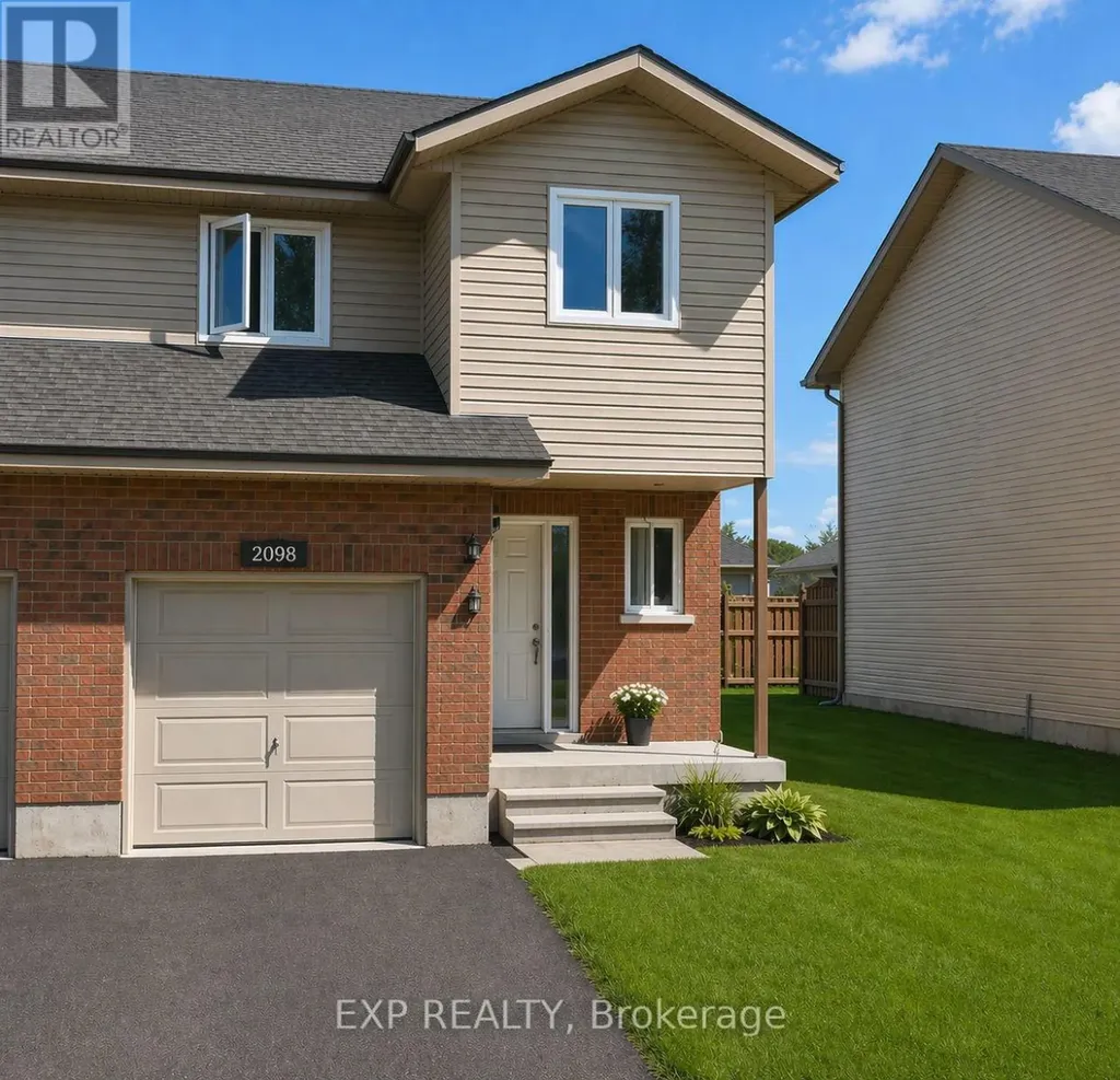 2098 Sandstone Crescent Petawawa ON K8H 0B2