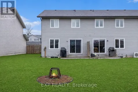 2098 Sandstone Crescent Petawawa ON K8H 0B2