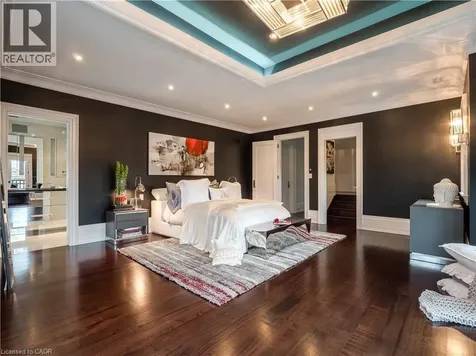 15 Chartwell Road Oakville ON L6J 3Z3