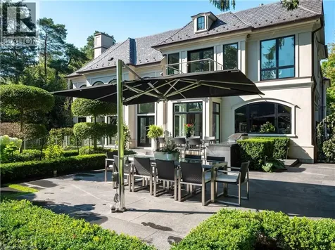 15 Chartwell Road Oakville ON L6J 3Z3