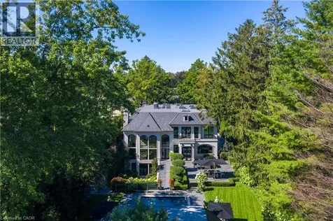 15 Chartwell Road Oakville ON L6J 3Z3