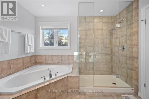 435 Winchester Drive Waterloo ON N2T 0B7