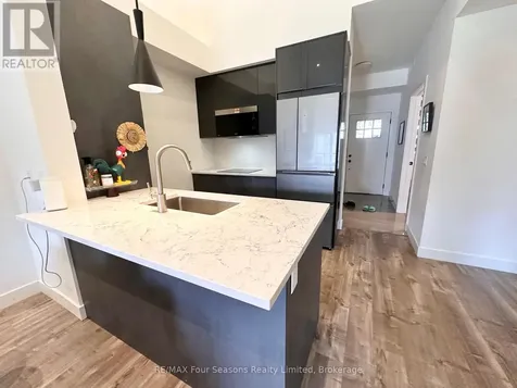 10 Beausoleil Lane Blue Mountains ON L9Y 2X5