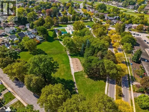 5201 Valley Way Niagara Falls ON L2E 1X3