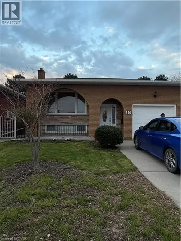 10 Fairington Crescent Hamilton ON L8E 3N4