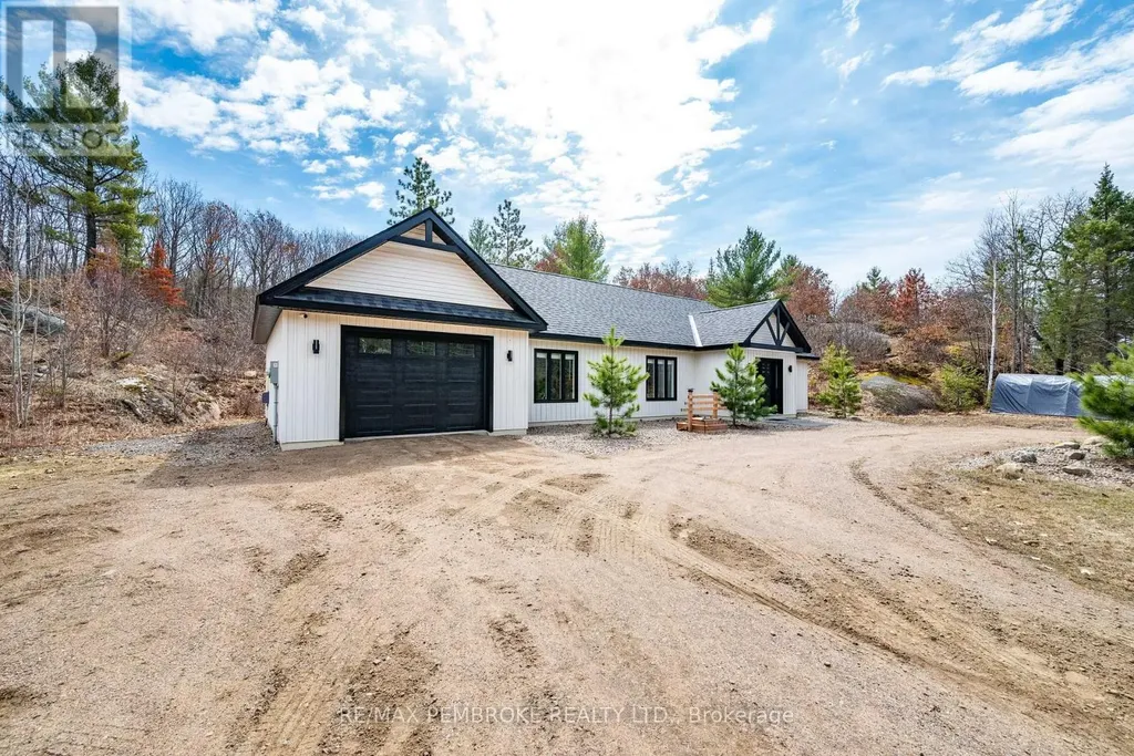 41948A Combermere Road Madawaska Valley ON K0J 1B0