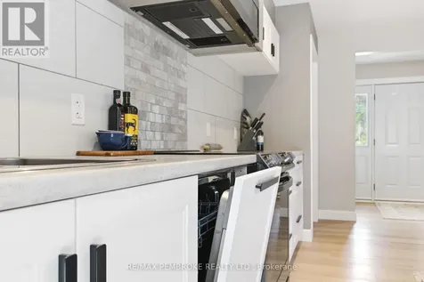 41948A Combermere Road Madawaska Valley ON K0J 1B0