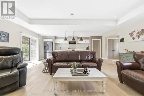 41948A Combermere Road Madawaska Valley ON K0J 1B0
