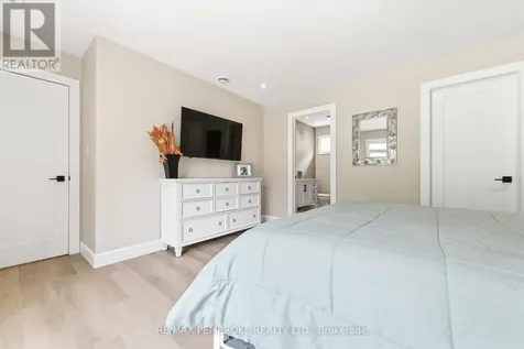 41948A Combermere Road Madawaska Valley ON K0J 1B0