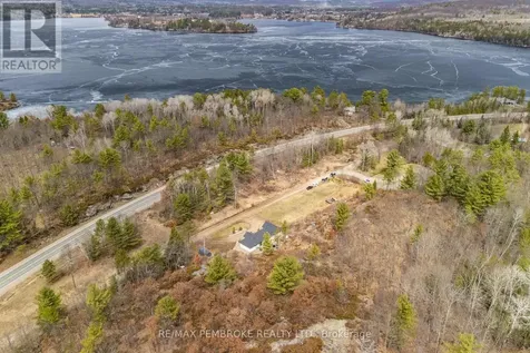 41948A Combermere Road Madawaska Valley ON K0J 1B0