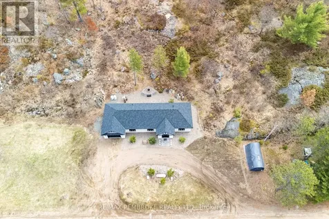 41948A Combermere Road Madawaska Valley ON K0J 1B0