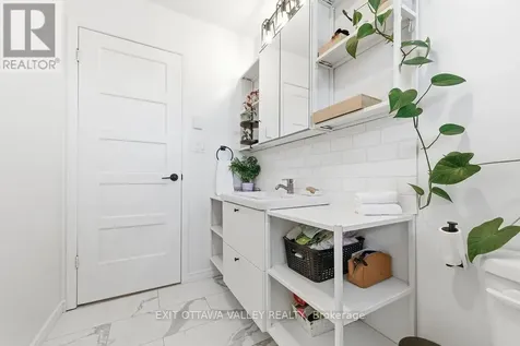 587 Alfred Street East Pembroke ON K8A 8A2