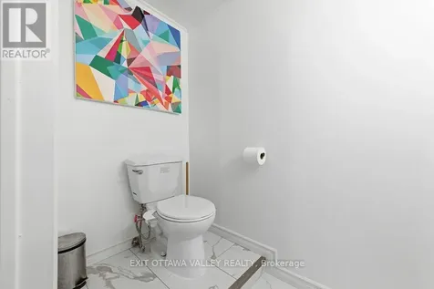 587 Alfred Street East Pembroke ON K8A 8A2