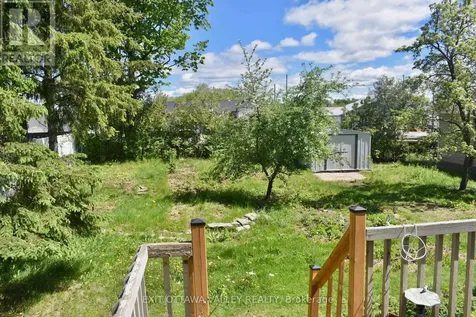 587 Alfred Street East Pembroke ON K8A 8A2