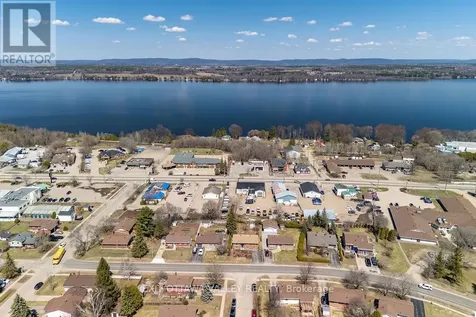 587 Alfred Street East Pembroke ON K8A 8A2
