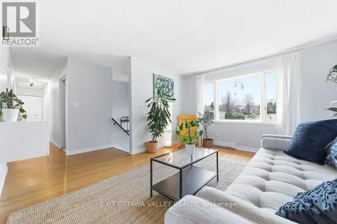 587 Alfred Street East Pembroke ON K8A 8A2