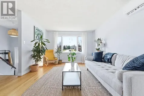 587 Alfred Street East Pembroke ON K8A 8A2