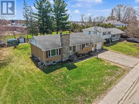 27 Broadview Avenue West Smiths Falls ON K7A 4L1
