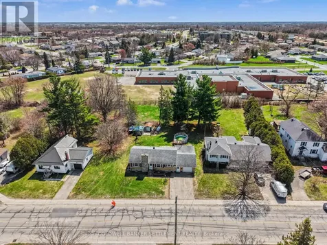 27 Broadview Avenue West Smiths Falls ON K7A 4L1