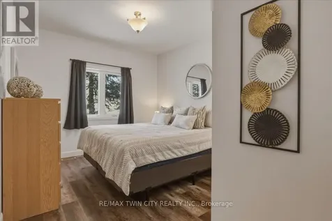 24 George Street North Minto ON N0G 1Z0
