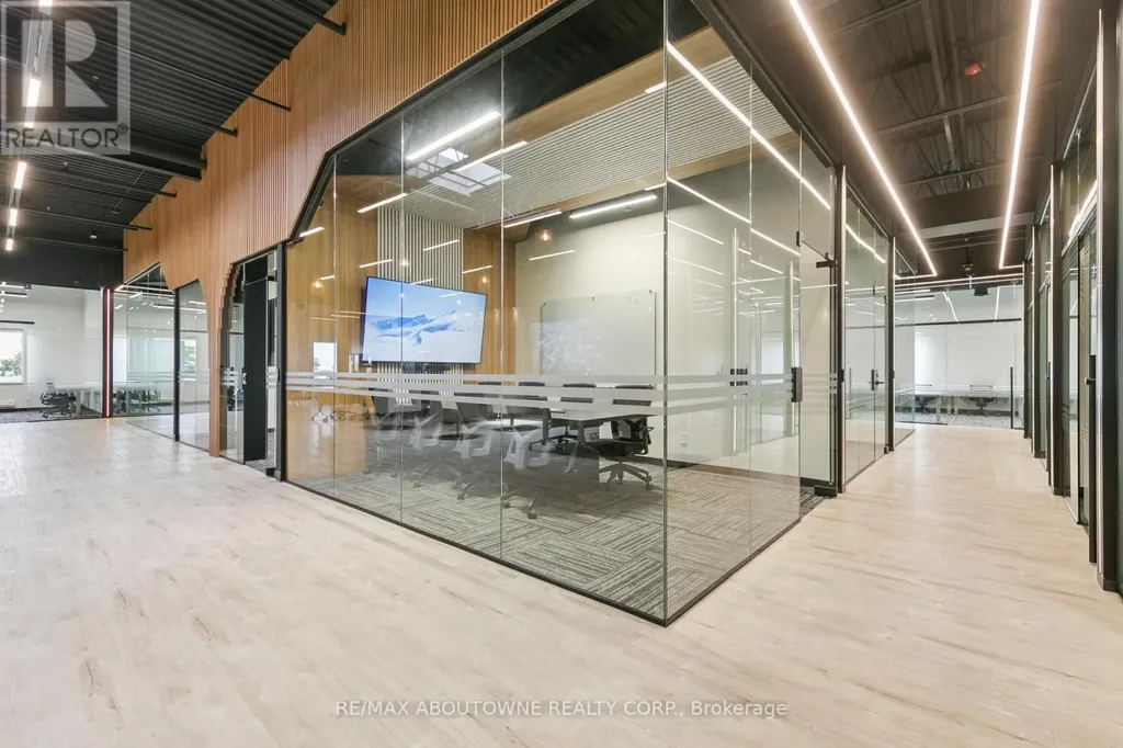320 Matheson Boulevard West Mississauga (gateway) ON L5R 3R1