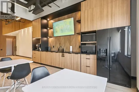 320 Matheson Boulevard West Mississauga (gateway) ON L5R 3R1