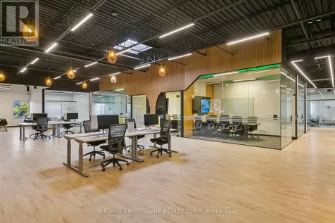 320 Matheson Boulevard West Mississauga (gateway) ON L5R 3R1