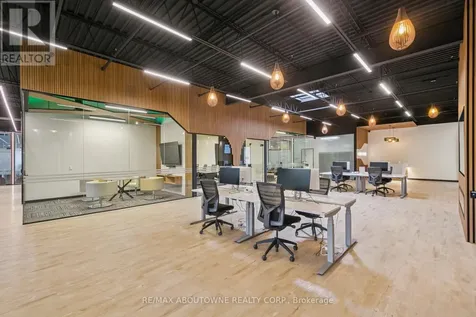 320 Matheson Boulevard West Mississauga (gateway) ON L5R 3R1