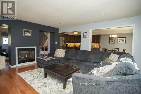 28 Barrett Avenue Brantford ON N3S 0B5