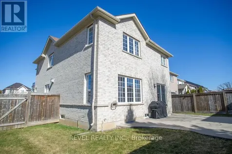 28 Barrett Avenue Brantford ON N3S 0B5