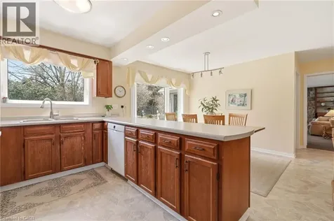 360 Pomona Avenue Burlington ON L7N 1T5