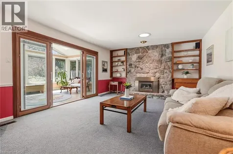 360 Pomona Avenue Burlington ON L7N 1T5