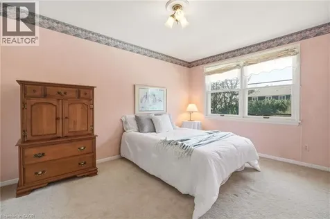 360 Pomona Avenue Burlington ON L7N 1T5