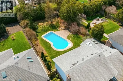 360 Pomona Avenue Burlington ON L7N 1T5