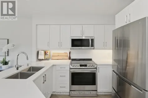 835 Suncrest Circle Collingwood ON L9Y 5C7