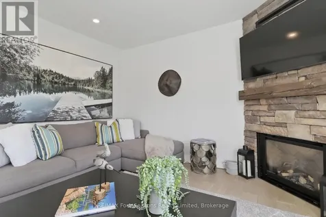 835 Suncrest Circle Collingwood ON L9Y 5C7