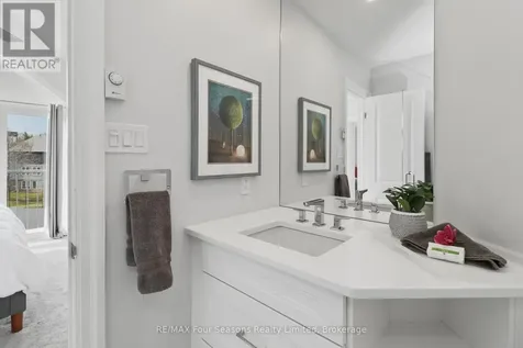 835 Suncrest Circle Collingwood ON L9Y 5C7