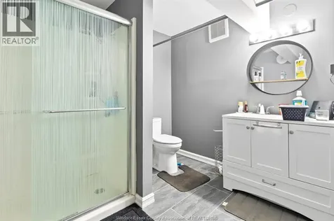 1725 Rossi Drive Tecumseh ON N8A 6J3