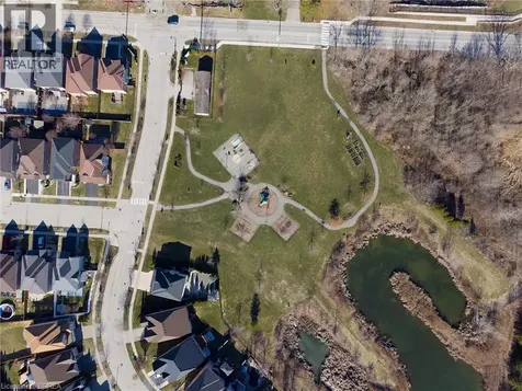 28 Barrett Avenue Brantford ON N3S 0B5