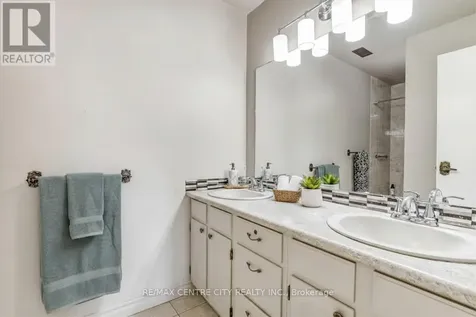 125 Elm Street St. Thomas ON N5R 1H9