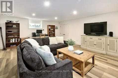 110 John Watt Way Blue Mountains ON N0H 2P0