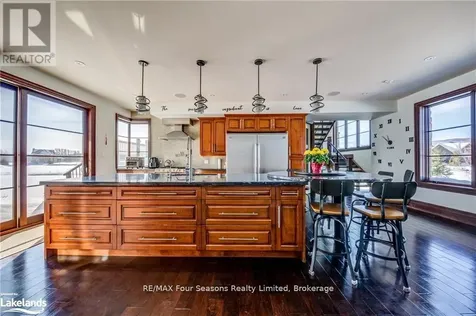 12 Windrose Valley Boulevard Clearview ON L9Y 0K2