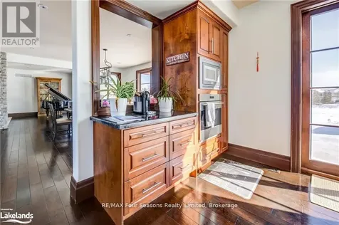 12 Windrose Valley Boulevard Clearview ON L9Y 0K2