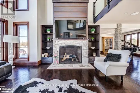 12 Windrose Valley Boulevard Clearview ON L9Y 0K2